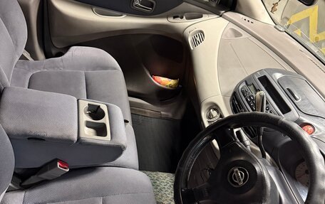 Nissan Tino, 1999 год, 390 000 рублей, 18 фотография