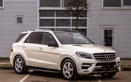 Mercedes-Benz M-Класс, 2012 год, 2 595 000 рублей, 3 фотография