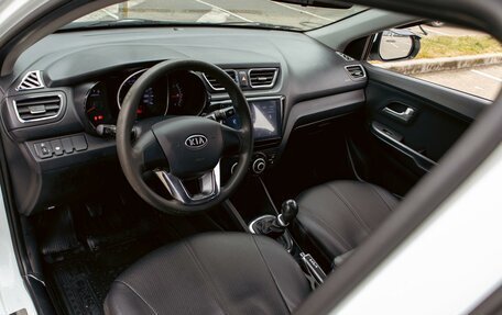 KIA Rio III рестайлинг, 2012 год, 595 000 рублей, 13 фотография