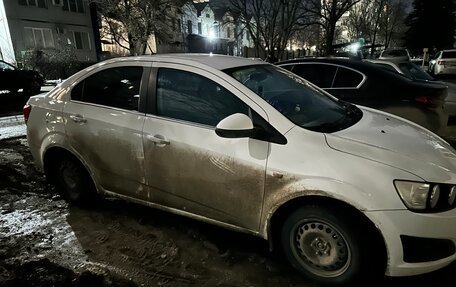 Chevrolet Aveo III, 2013 год, 800 000 рублей, 3 фотография