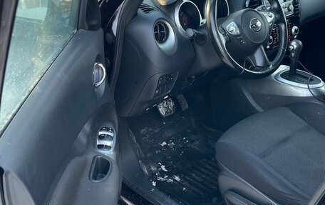 Nissan Juke II, 2014 год, 900 000 рублей, 11 фотография