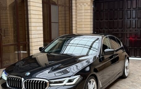 BMW 5 серия, 2021 год, 3 950 000 рублей, 4 фотография