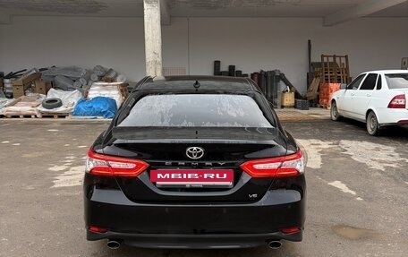 Toyota Camry, 2021 год, 3 300 000 рублей, 6 фотография