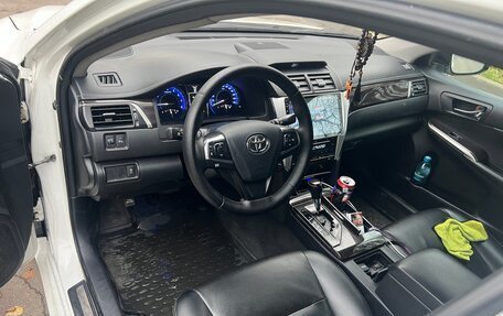 Toyota Camry, 2015 год, 2 000 000 рублей, 8 фотография