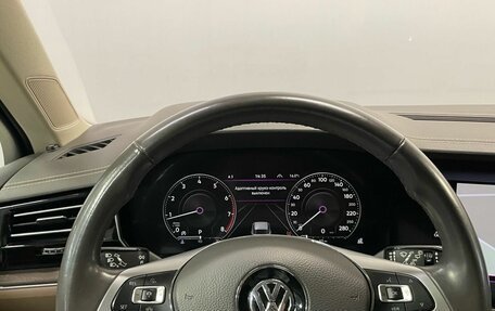 Volkswagen Touareg III, 2019 год, 4 190 000 рублей, 17 фотография