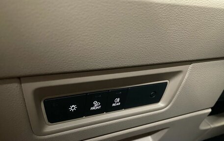 Volkswagen Touareg III, 2019 год, 4 190 000 рублей, 25 фотография