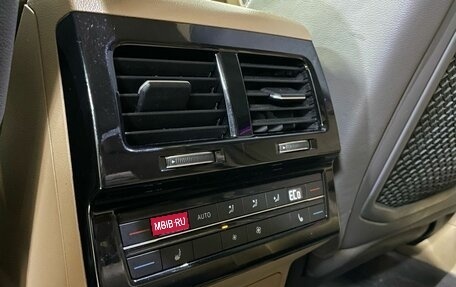 Volkswagen Touareg III, 2019 год, 4 190 000 рублей, 14 фотография