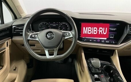 Volkswagen Touareg III, 2019 год, 4 190 000 рублей, 16 фотография