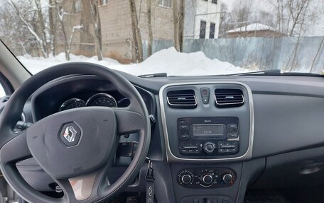 Renault Logan II, 2017 год, 790 000 рублей, 17 фотография