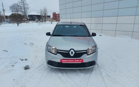 Renault Logan II, 2017 год, 790 000 рублей, 2 фотография
