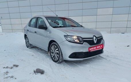 Renault Logan II, 2017 год, 790 000 рублей, 3 фотография