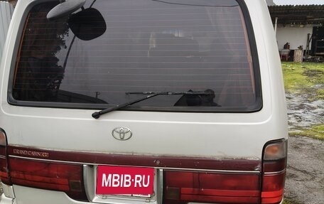 Toyota HiAce H100, 2002 год, 1 170 000 рублей, 4 фотография