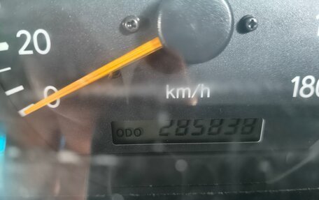 Toyota HiAce H100, 2002 год, 1 170 000 рублей, 14 фотография