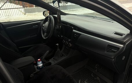 Toyota Corolla, 2013 год, 1 100 000 рублей, 6 фотография