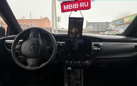 Toyota Corolla, 2013 год, 1 100 000 рублей, 5 фотография