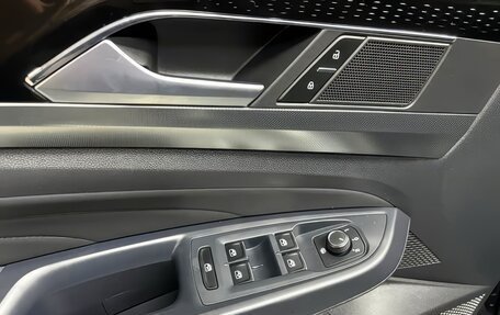 Volkswagen Passat B8 рестайлинг, 2022 год, 2 280 000 рублей, 11 фотография