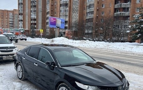 Toyota Camry, 2019 год, 3 700 000 рублей, 6 фотография