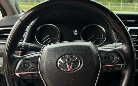 Toyota Camry, 2019 год, 3 700 000 рублей, 21 фотография