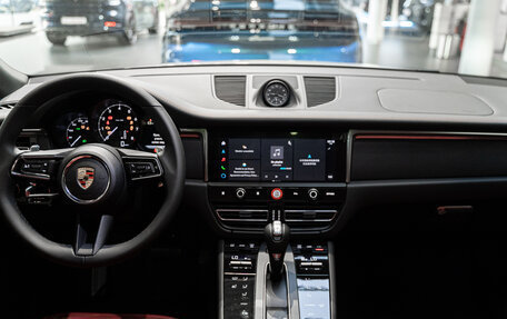 Porsche Macan I рестайлинг, 2025 год, 10 399 500 рублей, 7 фотография