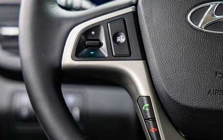 Hyundai Solaris II рестайлинг, 2015 год, 978 000 рублей, 13 фотография