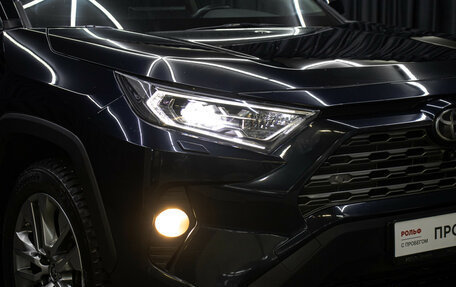 Toyota RAV4, 2020 год, 3 298 000 рублей, 24 фотография