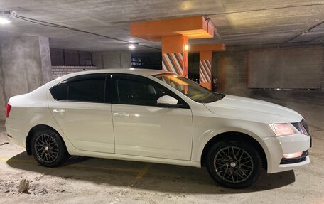 Skoda Octavia, 2018 год, 1 750 000 рублей, 8 фотография