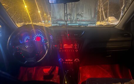 KIA Rio III рестайлинг, 2015 год, 820 000 рублей, 8 фотография