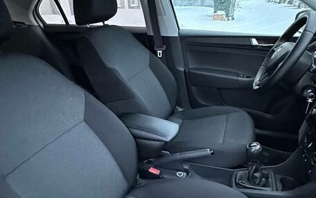 Skoda Rapid I, 2018 год, 1 100 000 рублей, 8 фотография