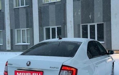 Skoda Rapid I, 2018 год, 1 100 000 рублей, 6 фотография