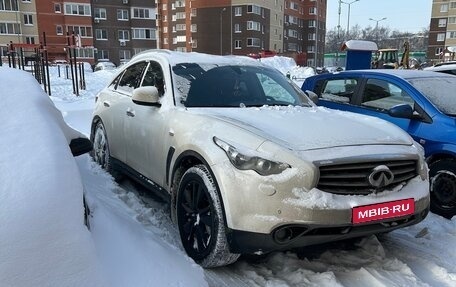 Infiniti QX70, 2013 год, 1 670 000 рублей, 1 фотография