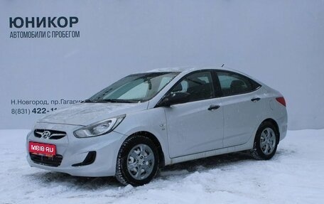 Hyundai Solaris II рестайлинг, 2014 год, 740 000 рублей, 1 фотография