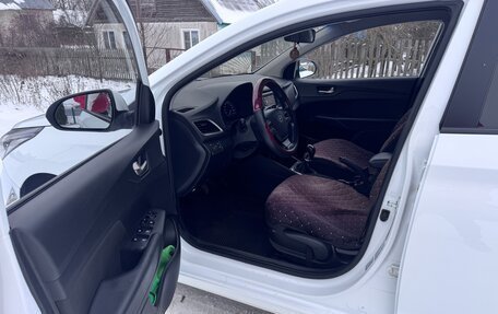 Hyundai Solaris II рестайлинг, 2017 год, 1 280 000 рублей, 12 фотография