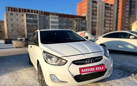 Hyundai Solaris II рестайлинг, 2011 год, 2 фотография