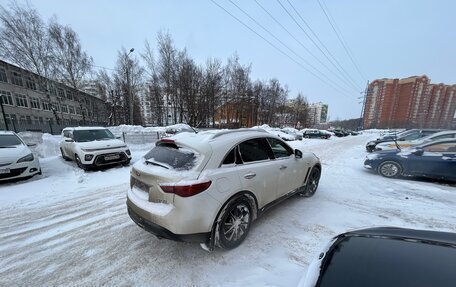 Infiniti QX70, 2013 год, 1 670 000 рублей, 12 фотография