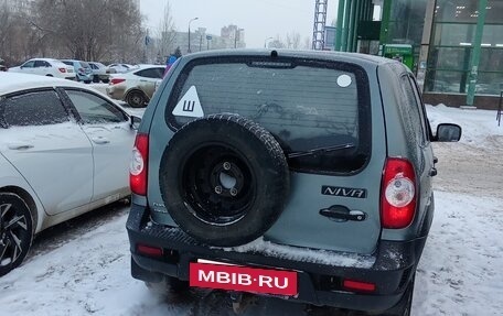 Chevrolet Niva I рестайлинг, 2015 год, 570 000 рублей, 6 фотография
