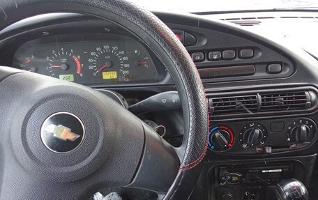 Chevrolet Niva I рестайлинг, 2015 год, 570 000 рублей, 16 фотография