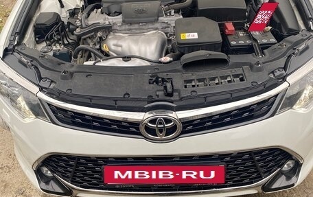 Toyota Camry, 2017 год, 2 500 000 рублей, 6 фотография