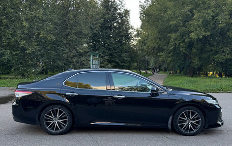 Toyota Camry, 2021 год, 4 100 000 рублей, 4 фотография