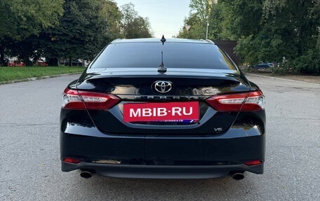 Toyota Camry, 2021 год, 4 100 000 рублей, 3 фотография