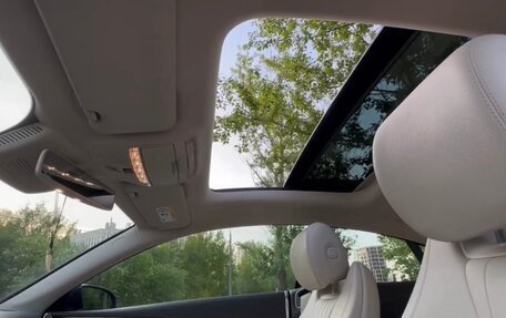 Mercedes-Benz E-Класс, 2019 год, 5 000 000 рублей, 10 фотография