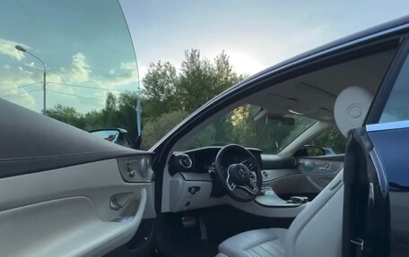 Mercedes-Benz E-Класс, 2019 год, 5 000 000 рублей, 4 фотография