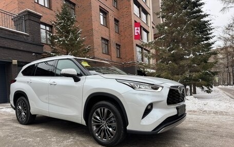 Toyota Highlander, 2025 год, 5 150 000 рублей, 6 фотография