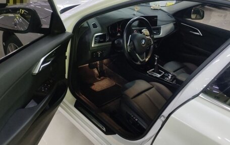 BMW 1 серия, 2022 год, 1 300 000 рублей, 7 фотография