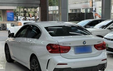 BMW 1 серия, 2022 год, 1 300 000 рублей, 4 фотография