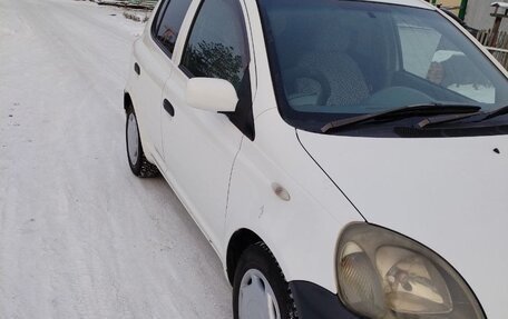 Toyota Vitz, 2000 год, 350 000 рублей, 3 фотография