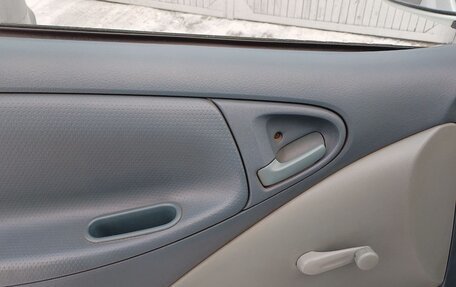 Toyota Vitz, 2000 год, 350 000 рублей, 7 фотография