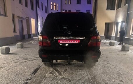 Toyota Land Cruiser 100 рестайлинг 2, 2007 год, 2 390 000 рублей, 6 фотография