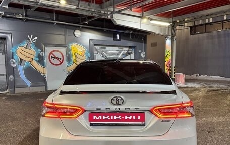 Toyota Camry, 2021 год, 3 100 000 рублей, 7 фотография