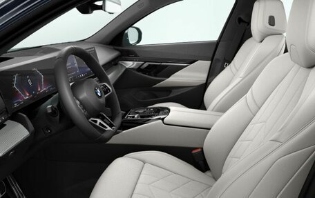 BMW 5 серия, 2025 год, 9 490 000 рублей, 2 фотография