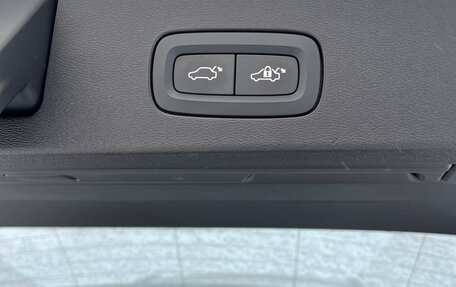 Volvo V60 Cross Country II, 2020 год, 5 000 000 рублей, 12 фотография